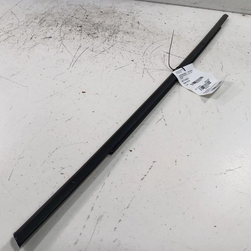 Jeep Compass Door Glass Window Weather Strip Trim Front Left Driver  2