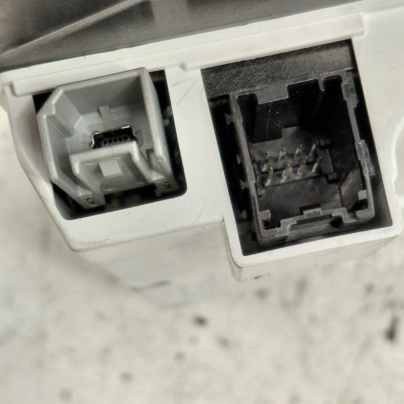 Camera Projector Head-up Display *Crack In Plastic Screen 16-20 CT6