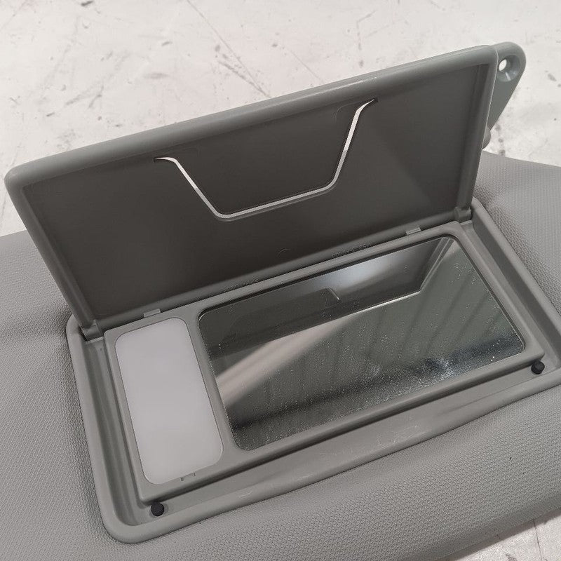 Passenger Right Sun Visor Shade With Illumination 20 Mitsubishi Outlan