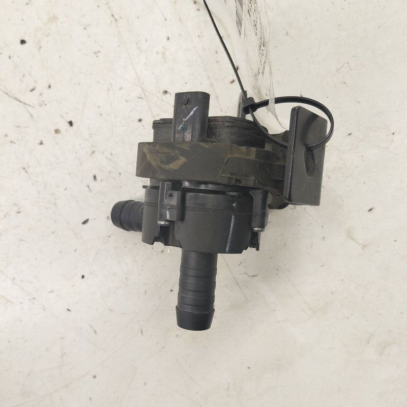 Coolant Water Pump 2.5L Battery Cooling Fits 22-25 Ford Maverick