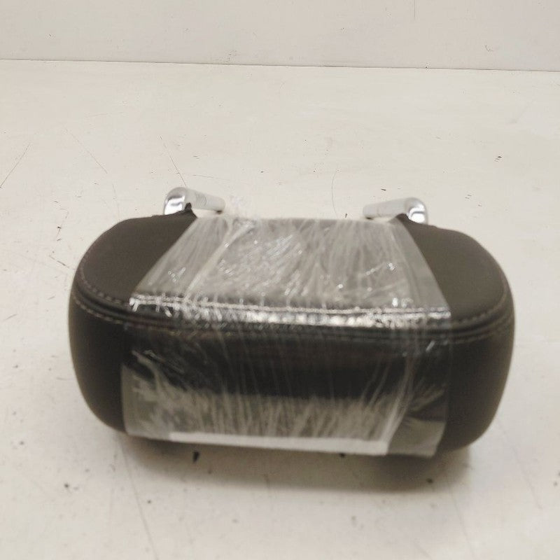 Cadillac XTS Seat Headrest Rear Back Seat Head Rest      2016 2017 201