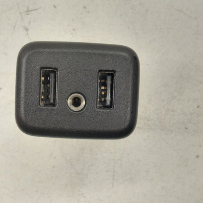 Chevy Volt USB Plug In Hub Port  2019 2018 2017 2016