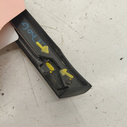 2018 Fiat 500 X Model Door Glass Window Weather Strip Trim Rear Right 