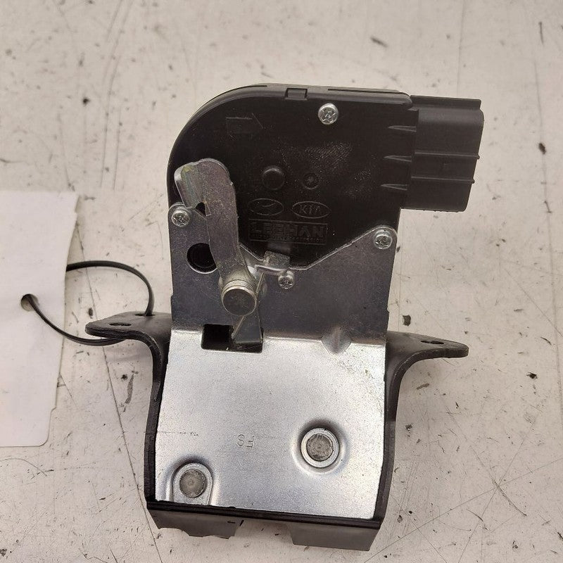 Hyundai Veloster Trunk Latch  2017 2016 2015 2014