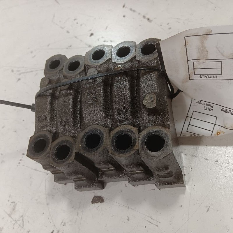 Toyota Corolla 1.8 Engine Block Crankshaft Main Cap  2019 2018 2017 OE