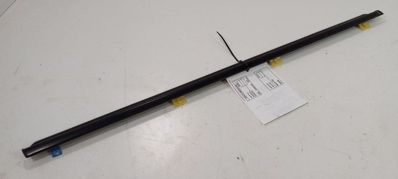 Subaru Forester Door Glass Window Weather Strip Trim Front Right Passe
