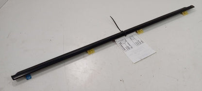 Subaru Forester Door Glass Window Weather Strip Trim Front Right Passe