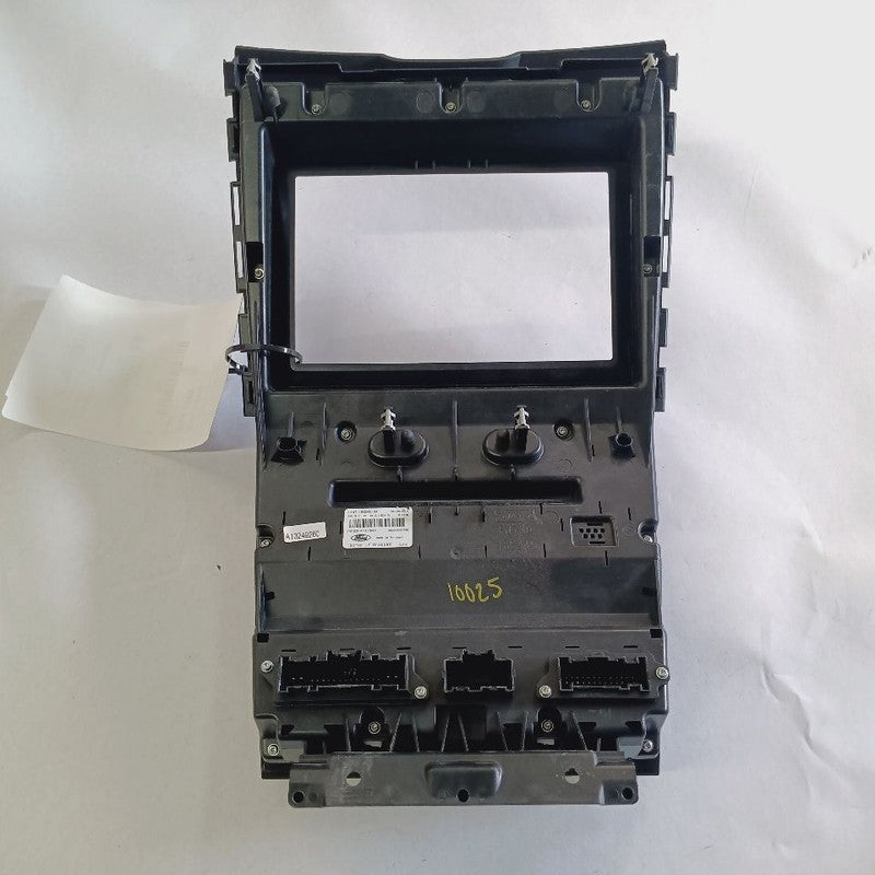Audio Equipment Radio Control Panel 8.0" Screen Opening 17-18 Ford Edg