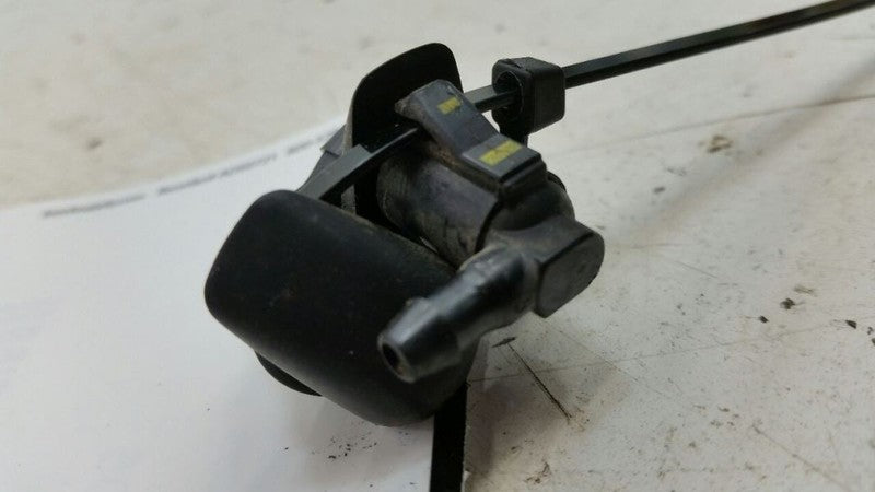 Toyota Celica Windshield Washer Fluid Hood Sprayer Nozzles 2002 2003 2