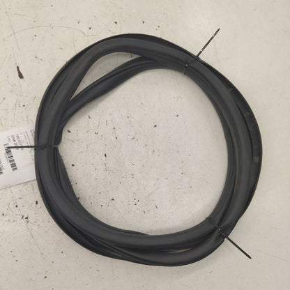 Kia Sorento On Body Door Jamb Seal Gasket Front Left Driver  2018 2017