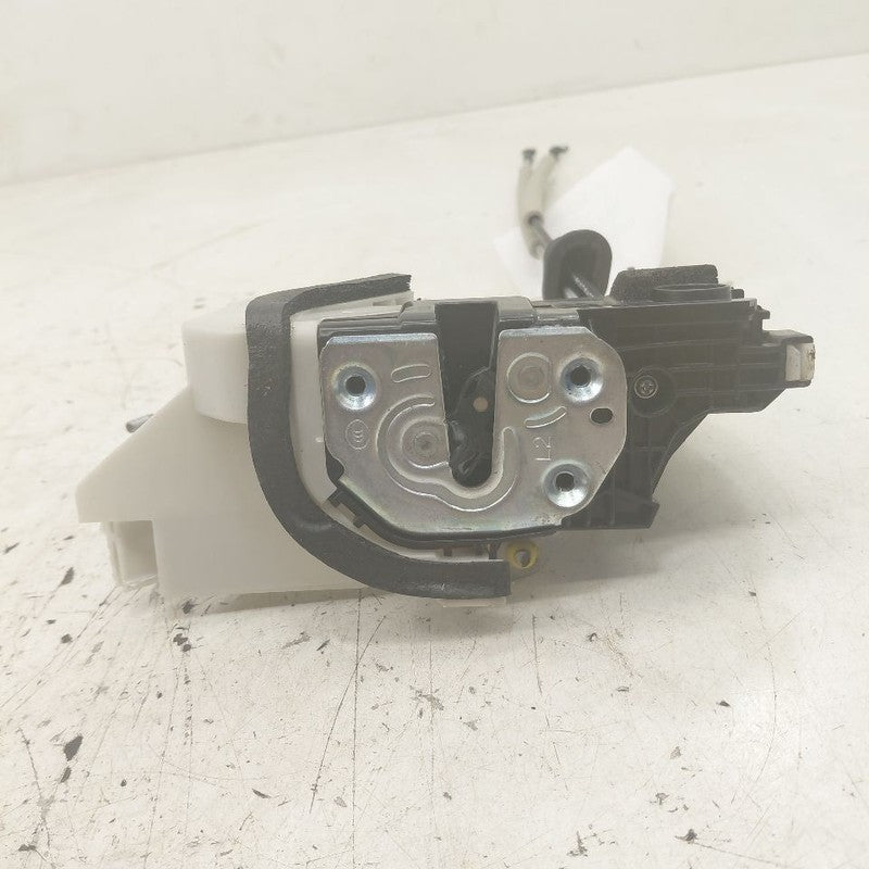 Hyundai Santa Fe Door Latch Lock Left Driver Rear  2019 2020