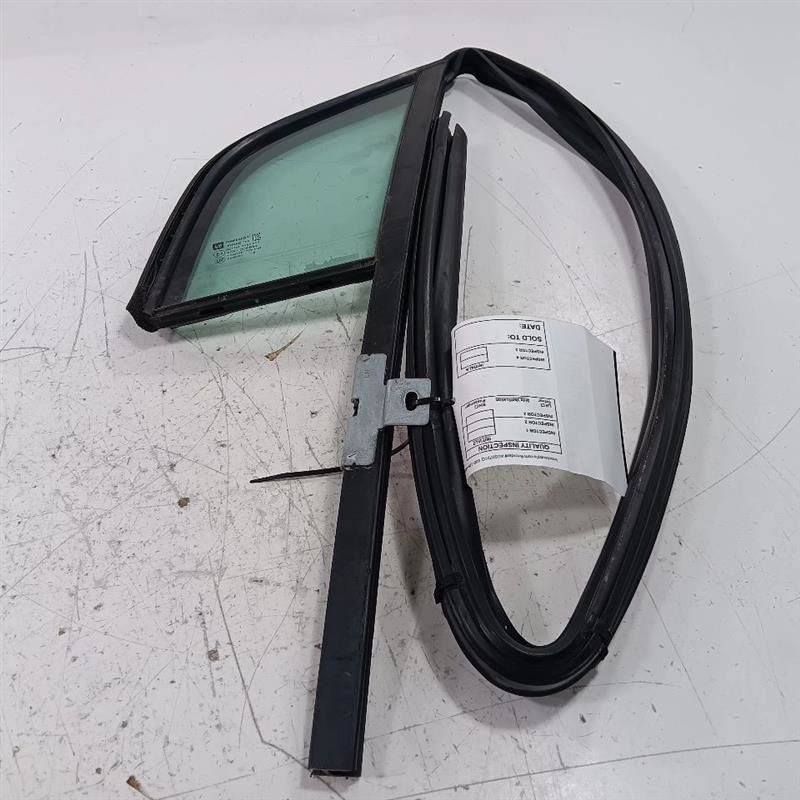 Buick Encore Door Glass Window Seal Rubber Left Driver Front  2018 2019 2020