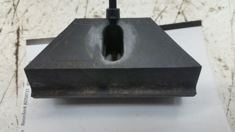 Chevy Malibu Battery Hold Down 2008 2009 2010 2011 2012 OEM