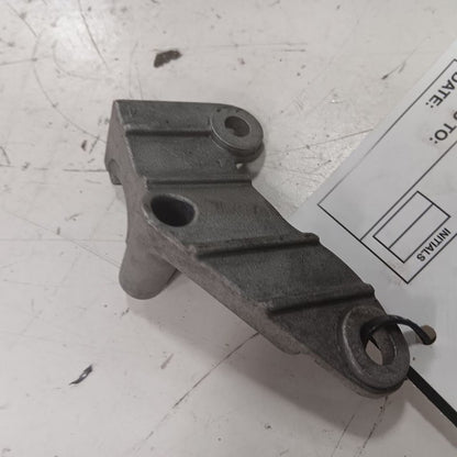 Chevy Trailblazer Automatic Transmission Shift Cable Mount Bracket 202