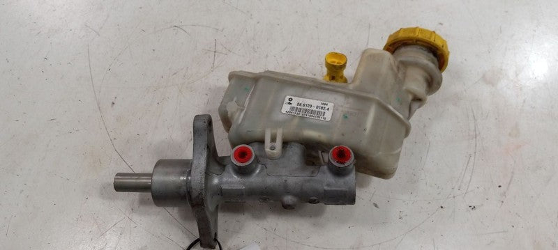 68192615AA Brake Master Cylinder Fits 13-16 Dodge Dodge Dart