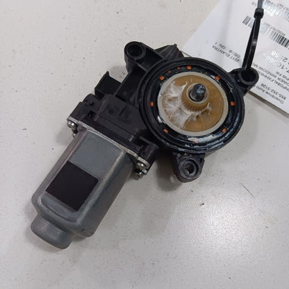 Driver Left Front Power Window Motor Sedan Automatic Down 17-20 Hyundai Elantra