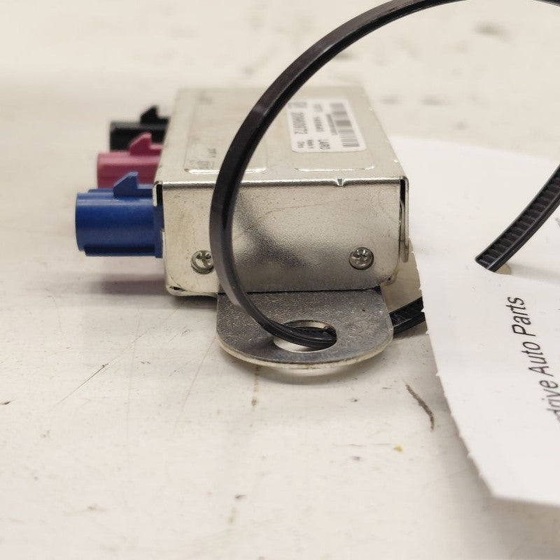 Cadillac CT6 Navigation Antenna Signal Splitter {20960972} 2018 2017 2