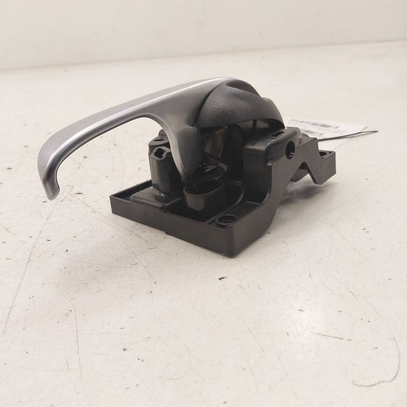 2018 Fiat 500 X Model Door Handle Left Driver Front Interior Inside