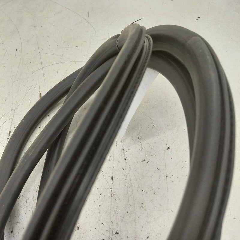 Chevy Equinox On Body Door Jamb Seal Gasket Front Left Driver  2024 20