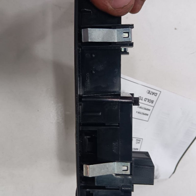 Jeep Cherokee Power Window Switch Right Passenger Front  2015 2016 2017