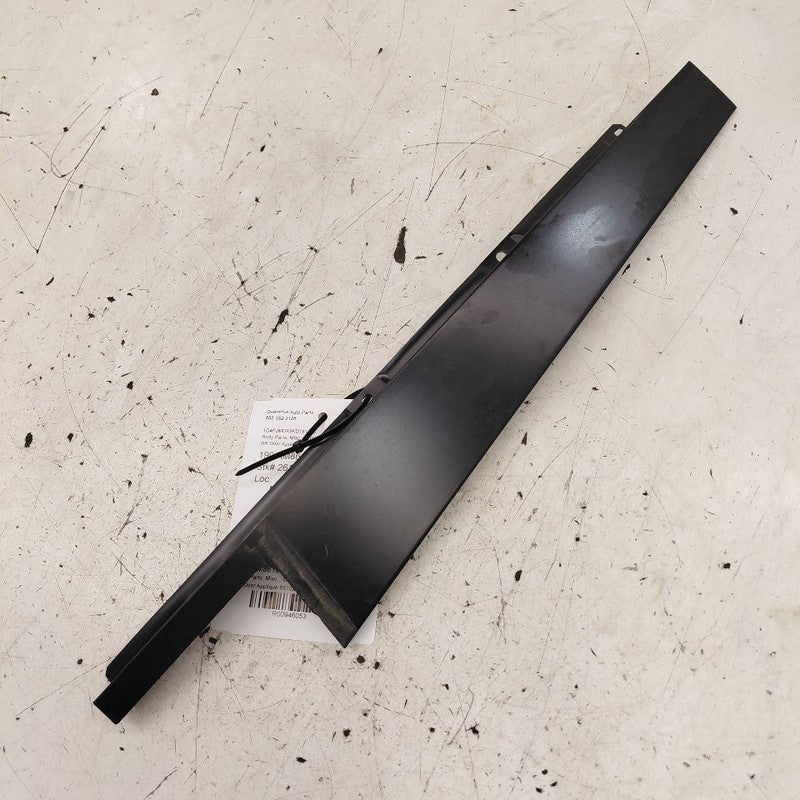 Jeep Cherokee Passenger Right Rear Door Applique {68102576AA} 2019 202