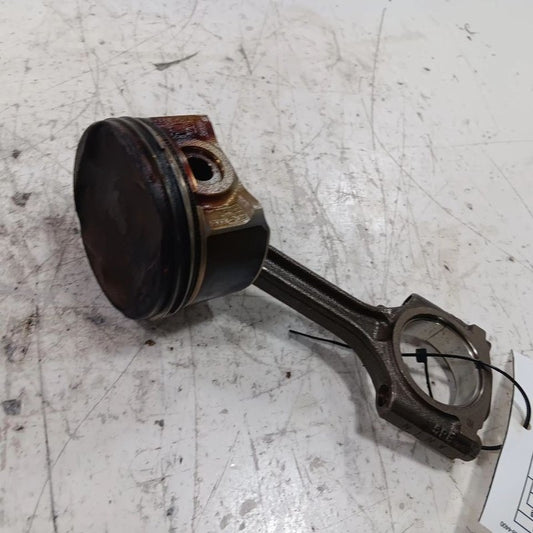 Nissan Kicks Single Piston With Connecting Rod   2021 2022 2023 2024