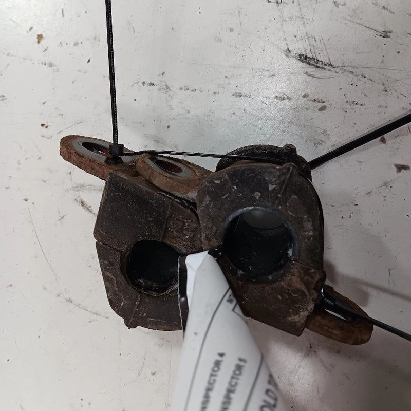 Toyota Prius C Front Sway Bar Bushing Mounting Bracket  2017 2016 2015