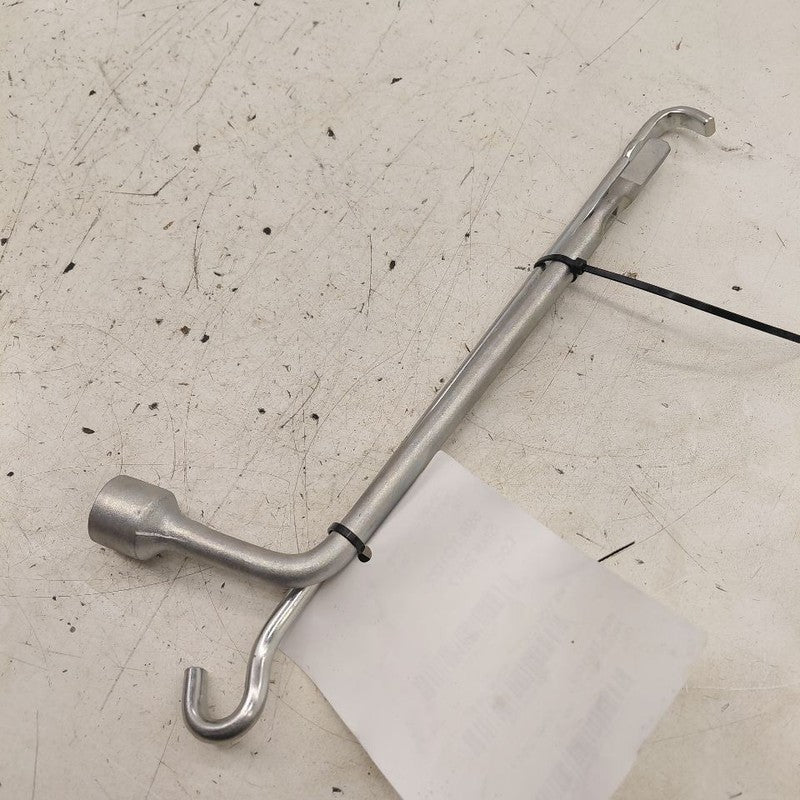 Toyota Prius Spare Tire Changing Wrench Tool  2022 2021 2020