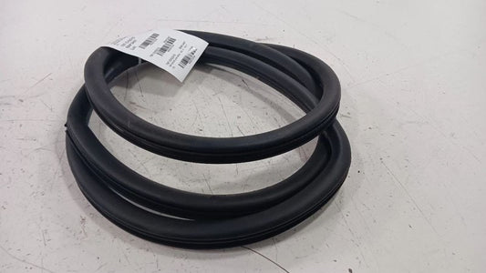 Dodge Dart On Body Door Jamb Seal Rear Right Passenger Back  2013 2014 2015 2016
