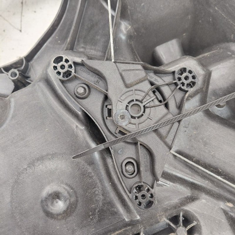 2018 Fiat 500 X Model Passenger Right Rear Window Regulator Track