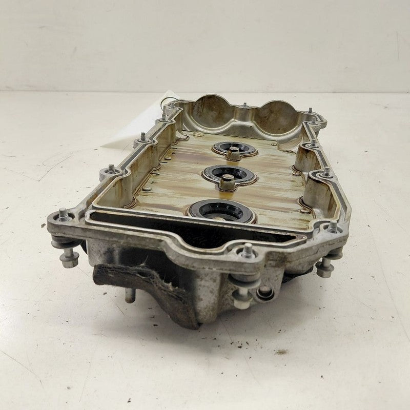 Cadillac XTS Passenger Right Side Engine Cylinder Head Valve Cover  20