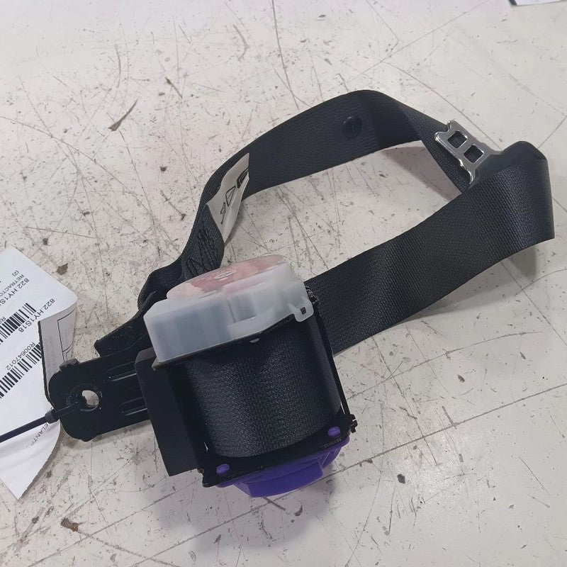 Hyundai Elantra Seat Belt Strap Retractor Center Middle Rear Back  2017 2018 201