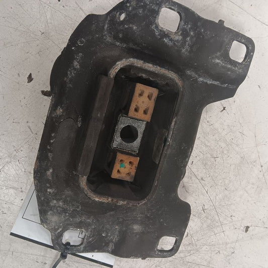 Ford Focus 2.0 Engine Motor Mount Left Driver  2018 2017 2016 2015
