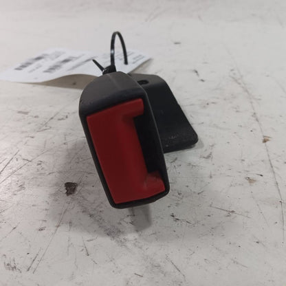 Jeep Renegade Rear Back Center Seat Belt Buckle  2021 2020 2019 OEM