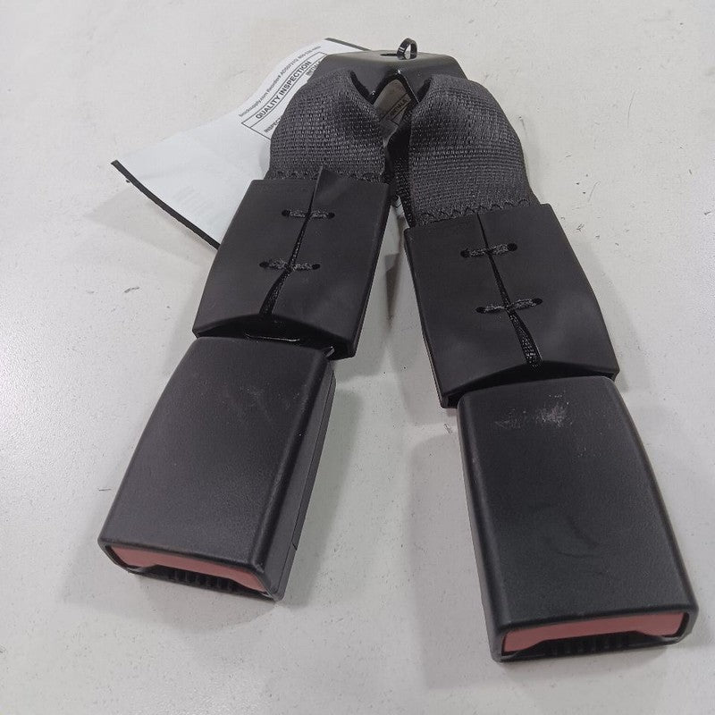 Buick Encore Seat Belt Buckle Latch Right Passenger Rear Back  2022 2021 2020 