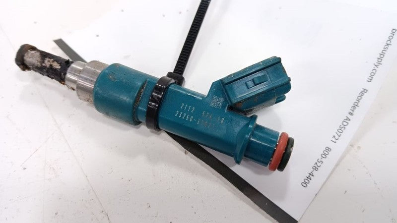 Fuel Injection Parts Fuel Injector Prius V VIN Eu Fits 11-18 PRIUS OEM