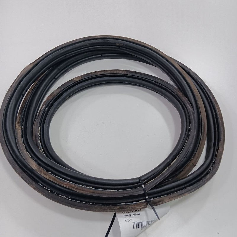 Fiat 500 Trunk Lid Hatch Door Rear Back Rubber Seal  2012 2013 2014 20