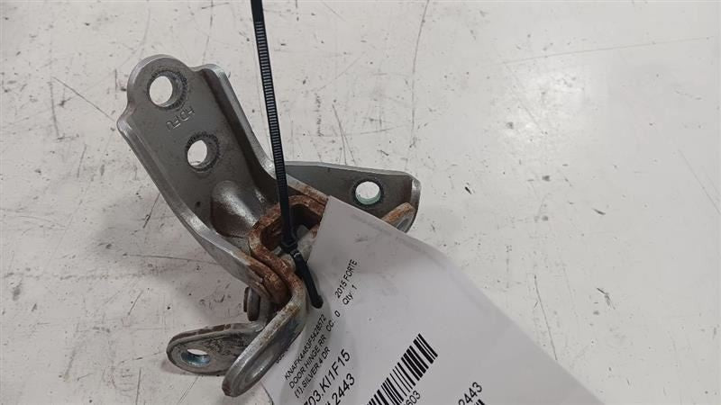 Kia Forte Door Hinge Set Right Rear Passenger  2014 2015 2016 2017 2018