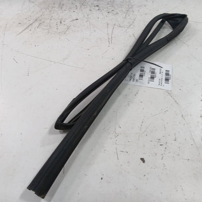 Acura ILX Door Glass Window Seal Rubber Right Passenger Rear Back  201