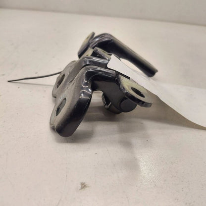 Chevy Trax Door Hinge Set Left Front Driver  2022 2021