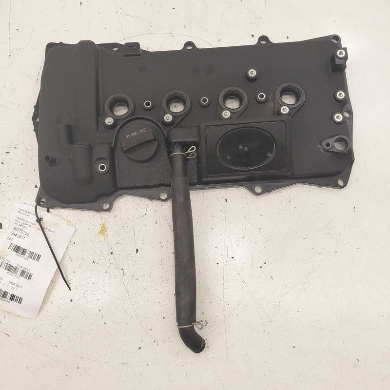 Toyota Prius Engine Cylinder Head Valve Cover  1.8 2022 2021 2020