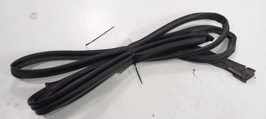 Nissan Sentra On Door Seal Rubber Left Rear Back 2012 2011 2010 2009 2008 2007