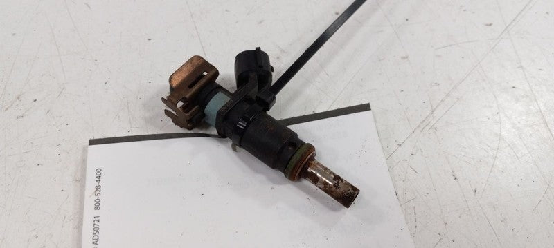 07K906031C Fuel Injection Parts Fuel Injector 2.5L Fits 05-14 JETTA 