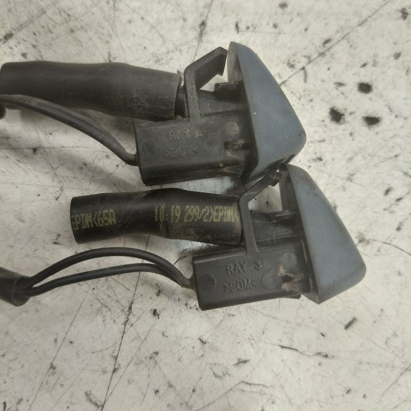 Volvo S60 Windshield Wiper Washer Fluid Hood Sprayer Nozzles  2013 201