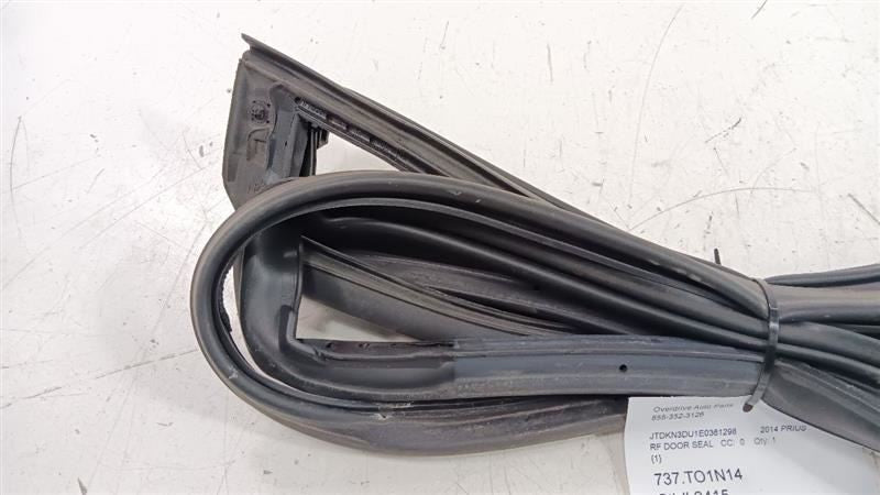 Toyota Prius On Door Seal Rubber Right Passenger Front 2015 2014 2013 