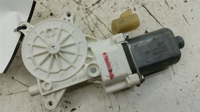 Passenger Right Front Power Window Motor Fits 06-12 Chevy Malibu OEM