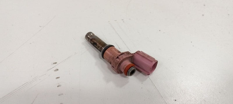 Fuel Injection Parts Fuel Injector Upper Fits 06-17 LEXUS IS350  OEM