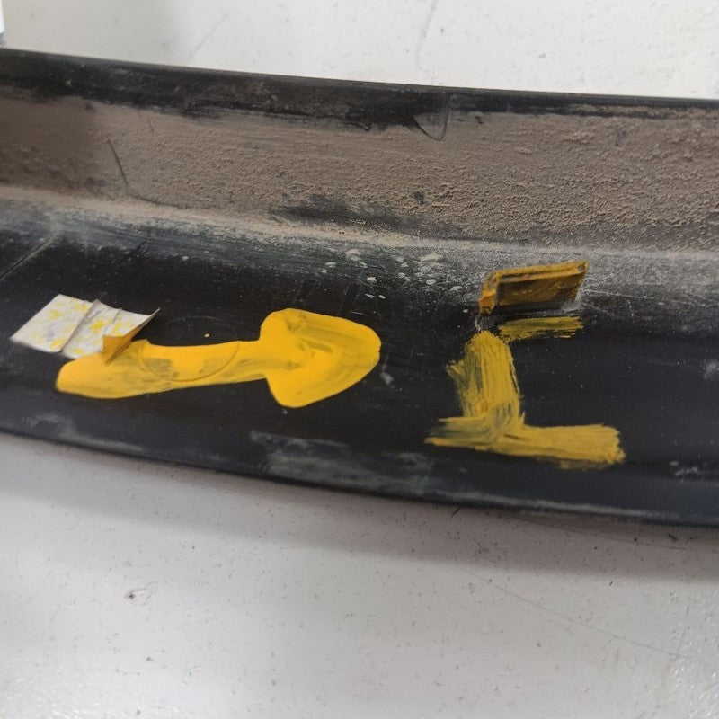 Buick Encore Passenger Right Rear Fender Flare One Broken Mount 2022 2