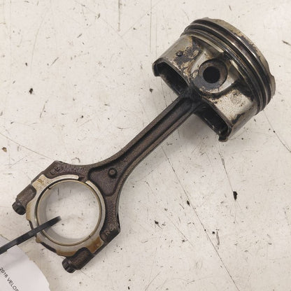 Hyundai Veloster Single Piston With Connecting Rod   1.6 2017 2016 201