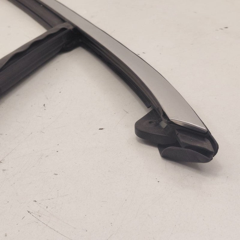 Ford Escape Door Glass Window Seal Rubber Right Passenger Front  2020 